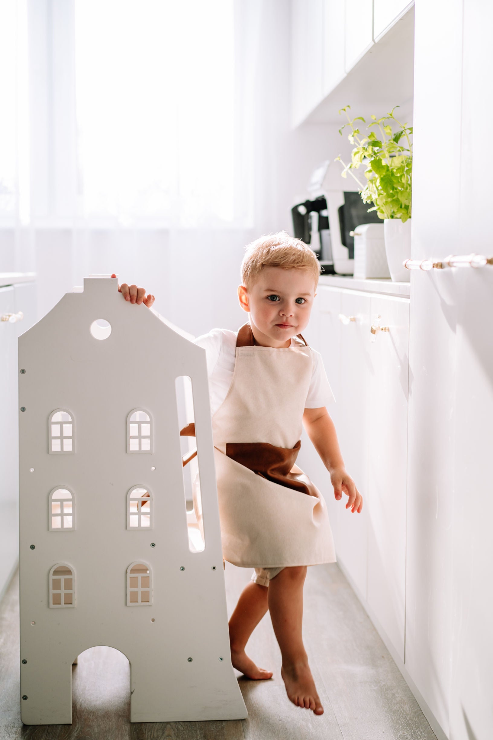 Lernturm Lukas - Küchenhilfe für Kinder in Farbe von Domo Kids