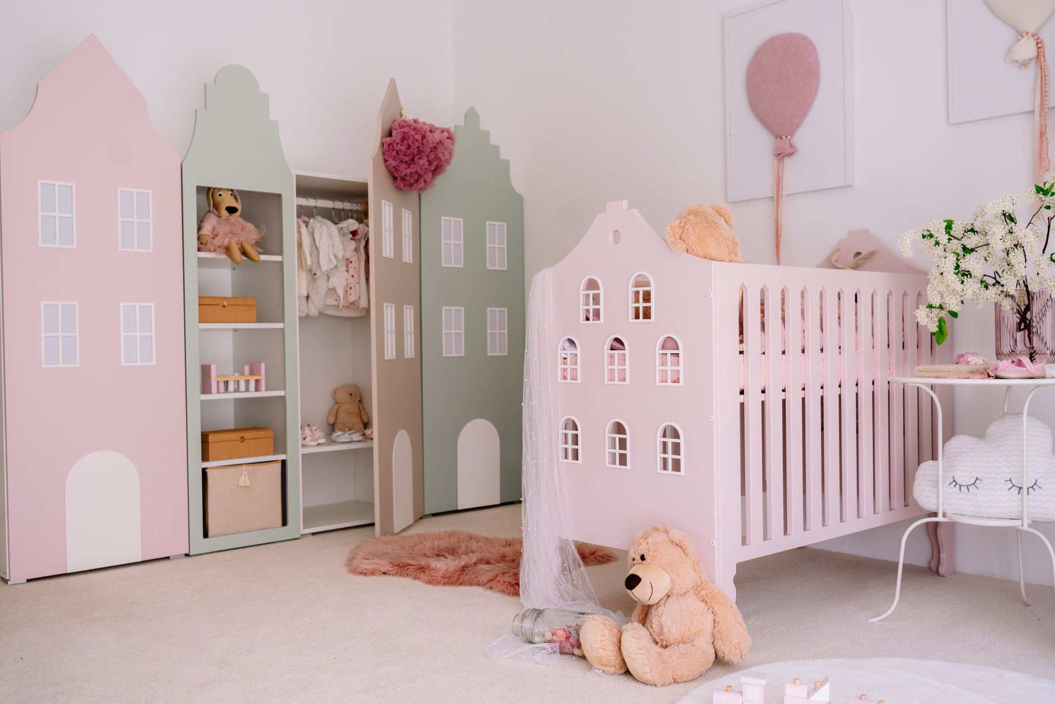 Kinderbett Hannah - für Babies und Kleinkinder in Farbe von Domo Kids