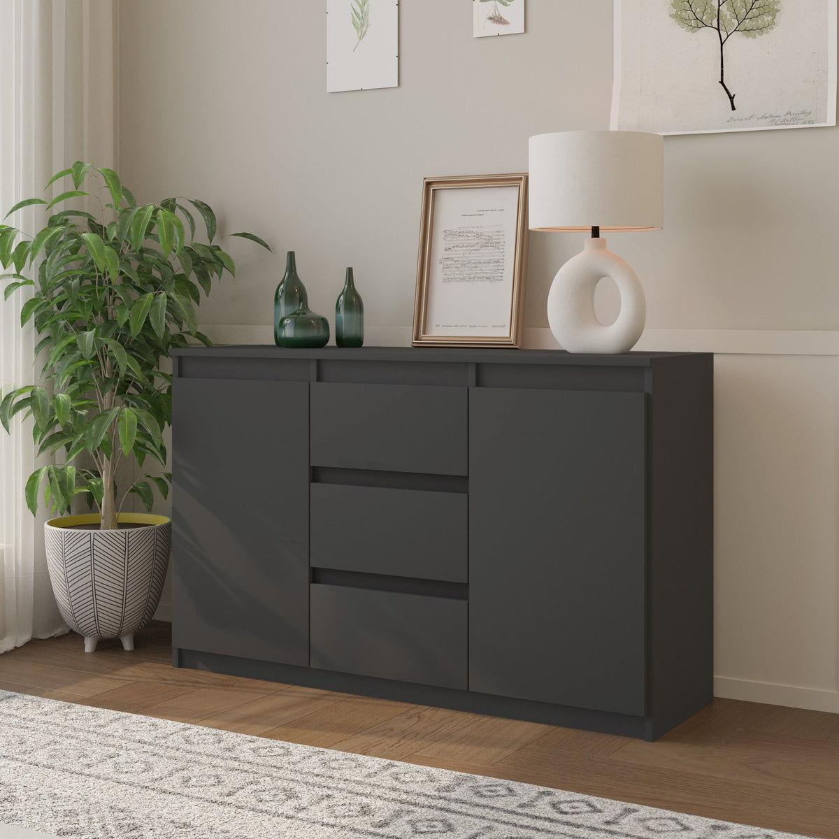 Mikel Sideboard 120 cm / 3 Schubladen in Farbe von kommodly
