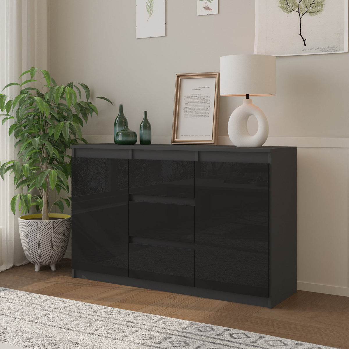 Mikel Sideboard 120 cm / 3 Schubladen in Farbe von kommodly