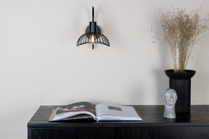 Wandlampe Vela Schwarz in Farbe von kommodly