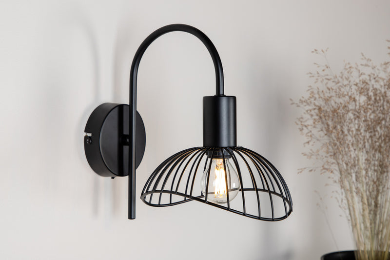 Wandlampe Vela Schwarz in Farbe von kommodly