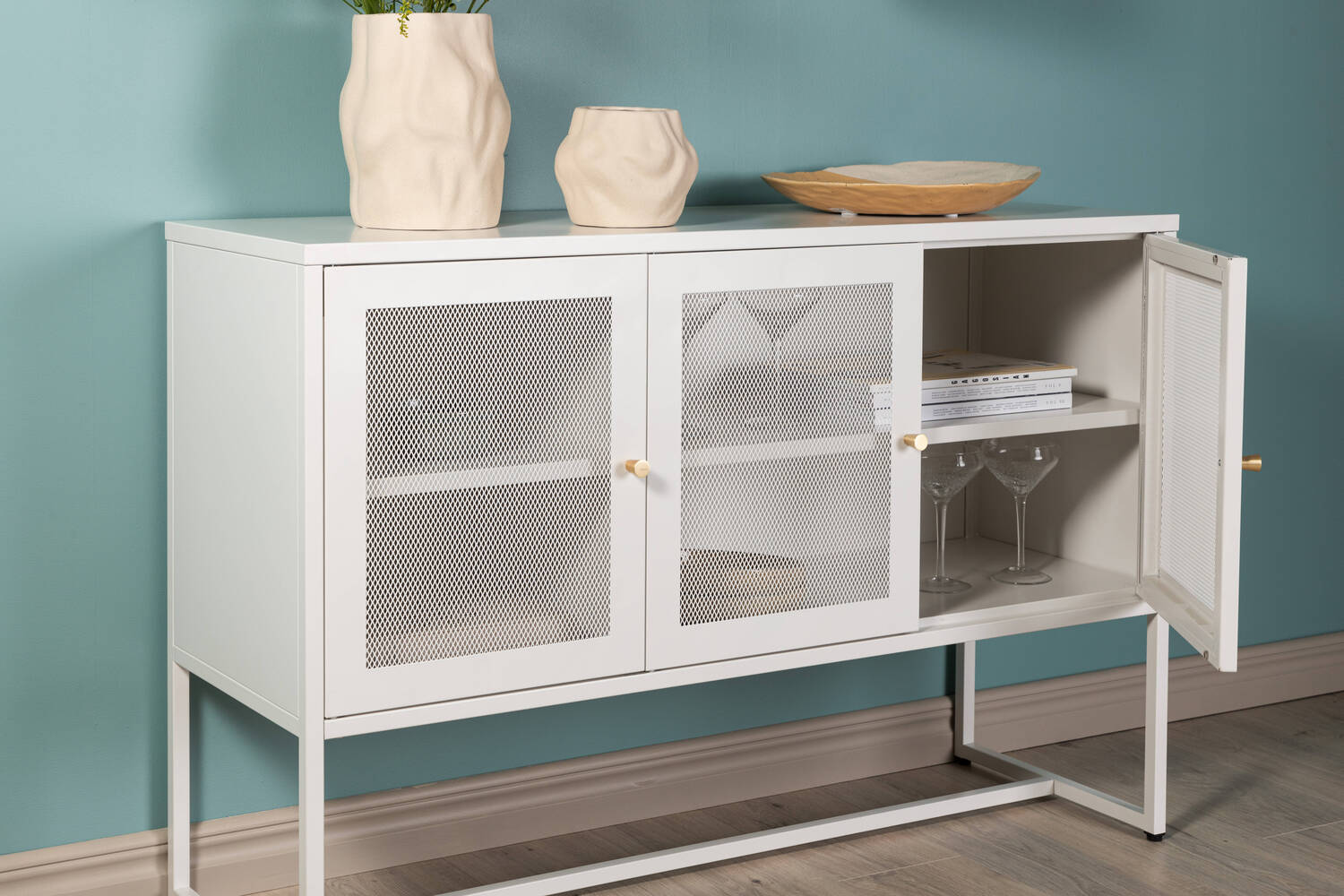 Sideboard Alma in Farbe von Kommodly