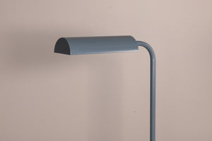 Stehlampe Vida in Farbe von kommodly