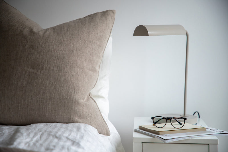 Stehlampe Vida in Farbe von kommodly