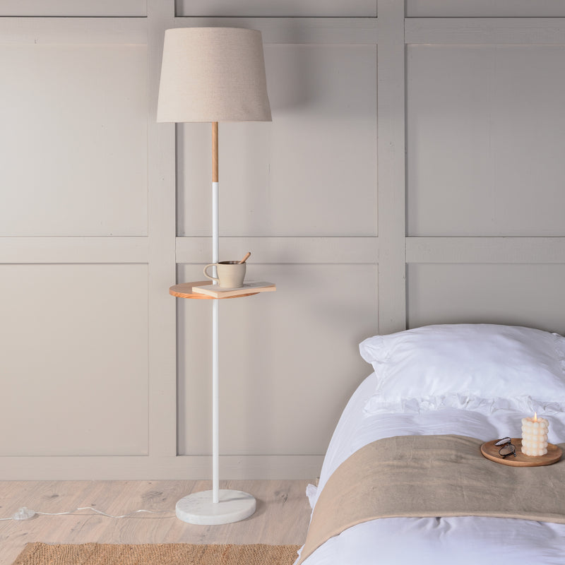 Stehlampe Ada Beige in Farbe von kommodly