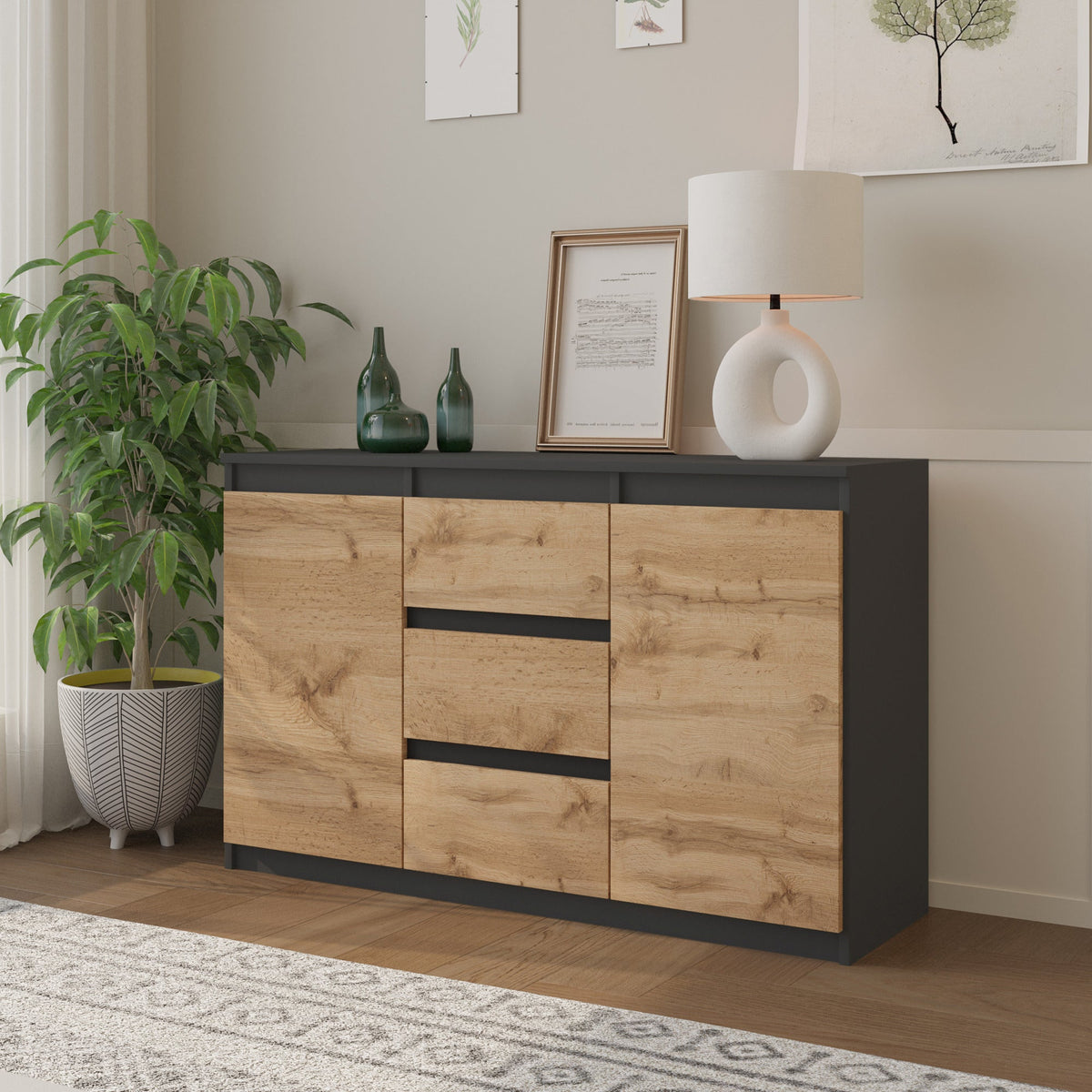 Mikel Sideboard 120 cm / 3 Schubladen in Farbe von kommodly