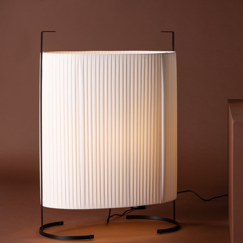 Stehlampe Lumi Schwarz in Farbe Beige von kommodly