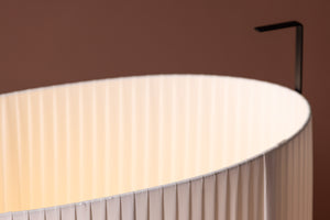 Stehlampe Lumi Schwarz in Farbe von kommodly
