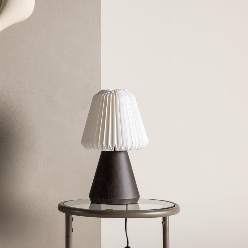 Tischlampe Lila in Farbe Walnuss von kommodly