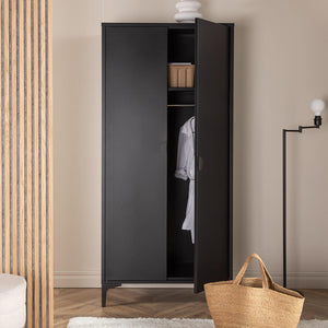 Kleiderschrank Pire in Farbe von Kommodly