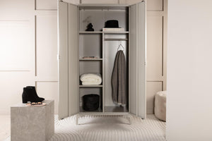 Kleiderschrank Pire in Farbe von Kommodly