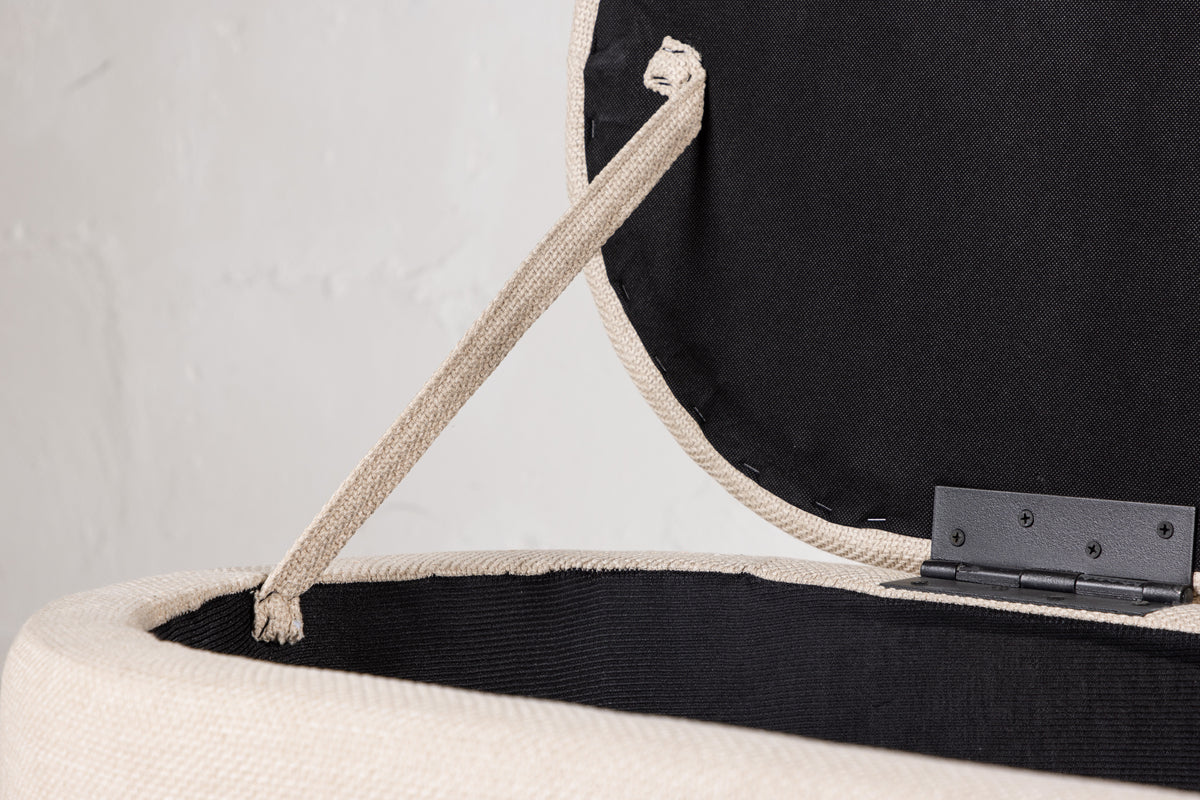 Sitzpouf Oria Cremeweiß in Farbe von kommodly