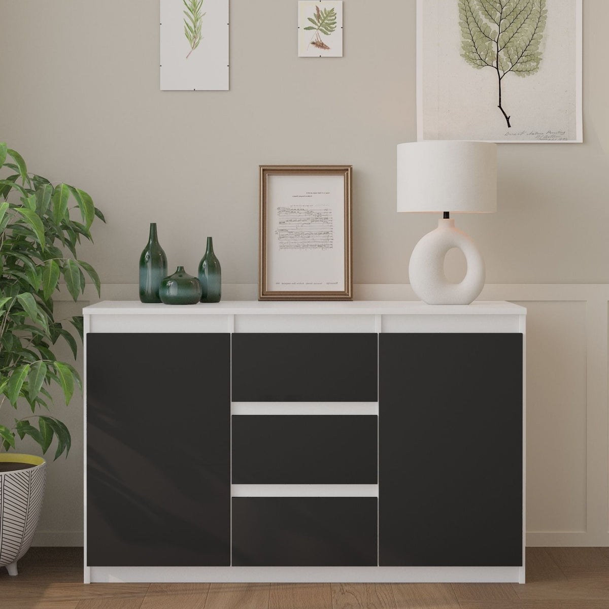 Mikel Sideboard 120 cm / 3 Schubladen in Farbe von kommodly