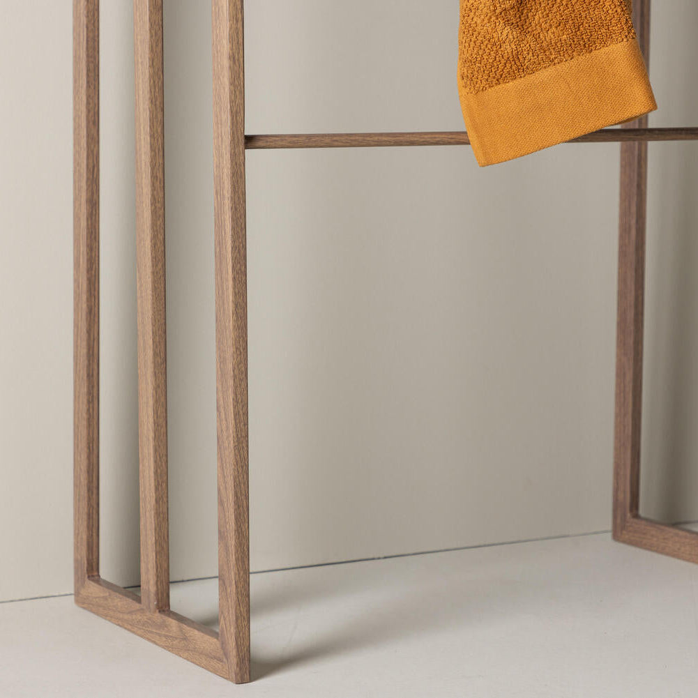 Handtuchständer Amos in Farbe von Kommodly