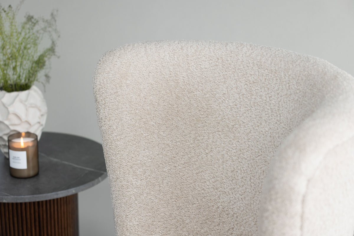 Sessel Fivo Beige Bouclé in Farbe von kommodly