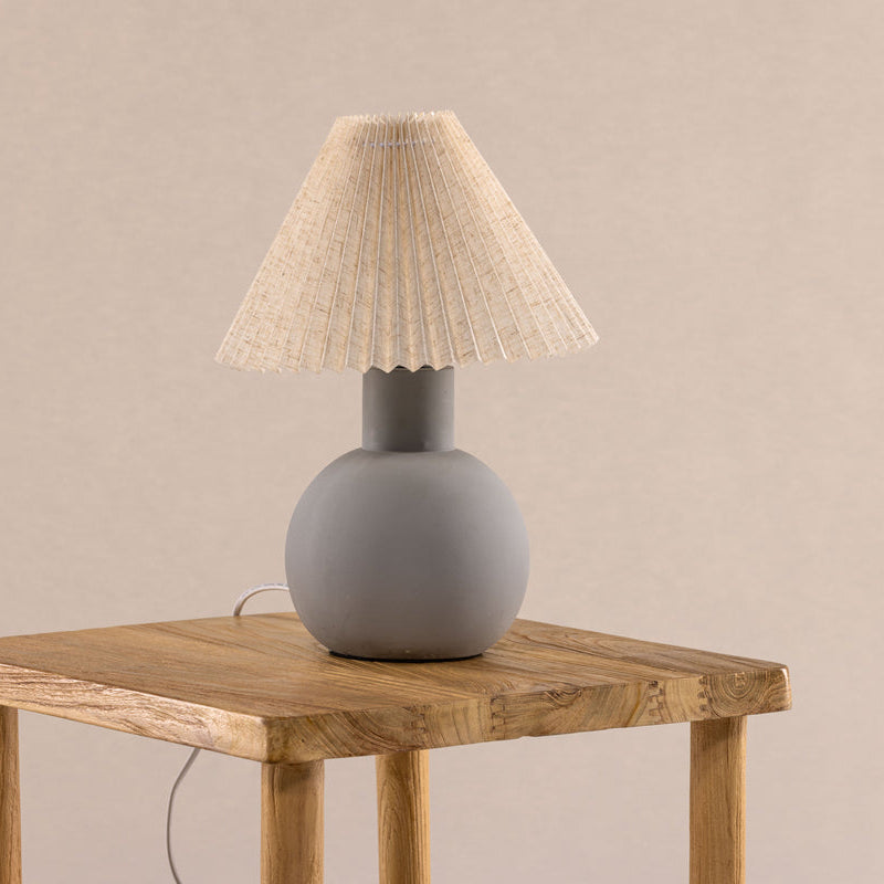 Tischlampe Lova Grau in Farbe von kommodly
