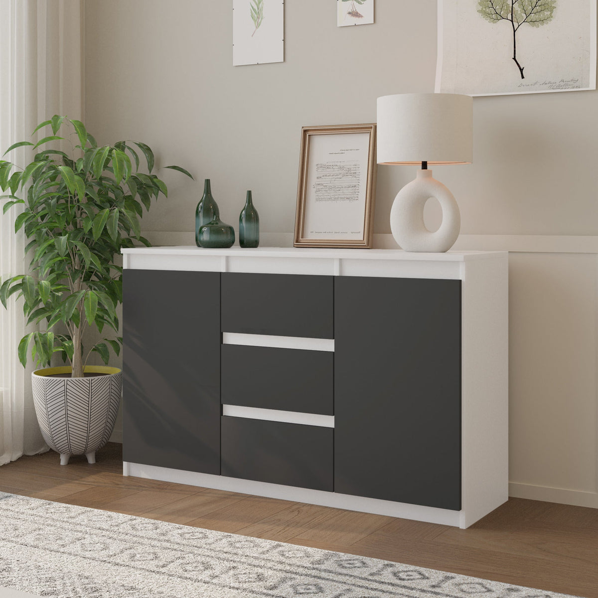 Mikel Sideboard 120 cm / 3 Schubladen in Farbe von kommodly