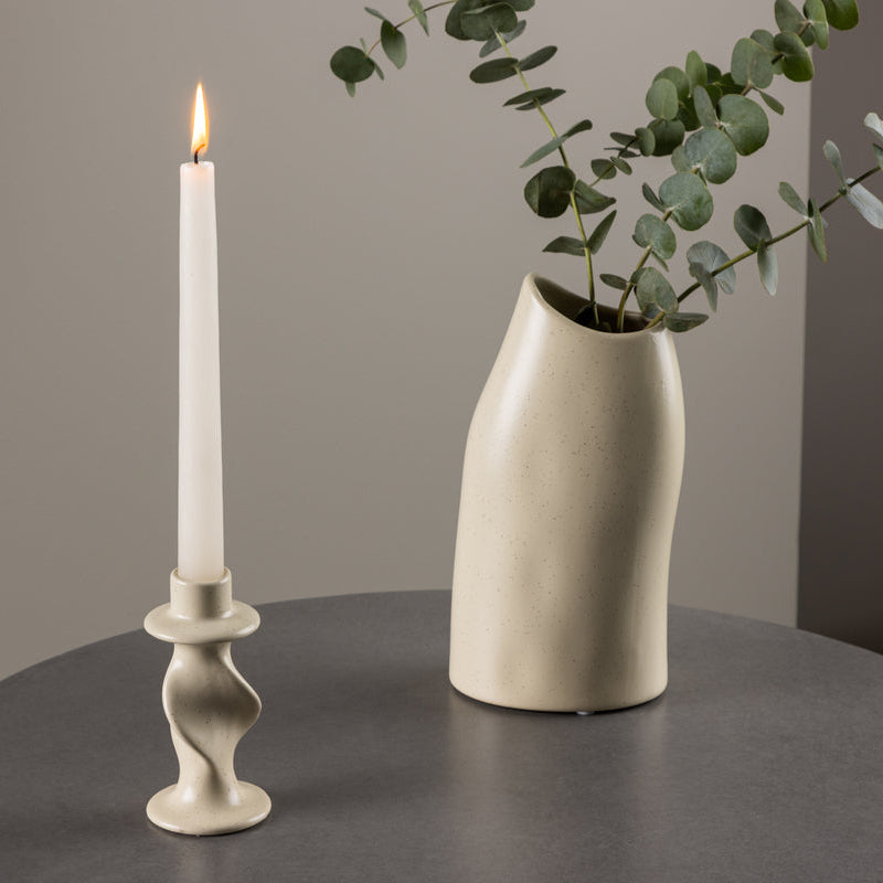 Kerzenständer Vika in Farbe Beige von kommodly