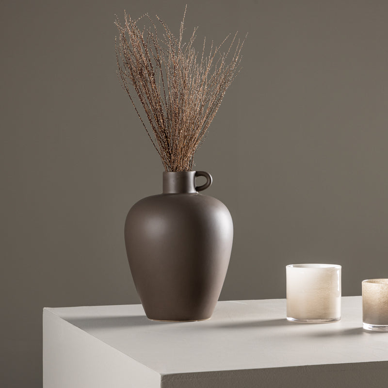 Vase Tora in Farbe Braun von kommodly