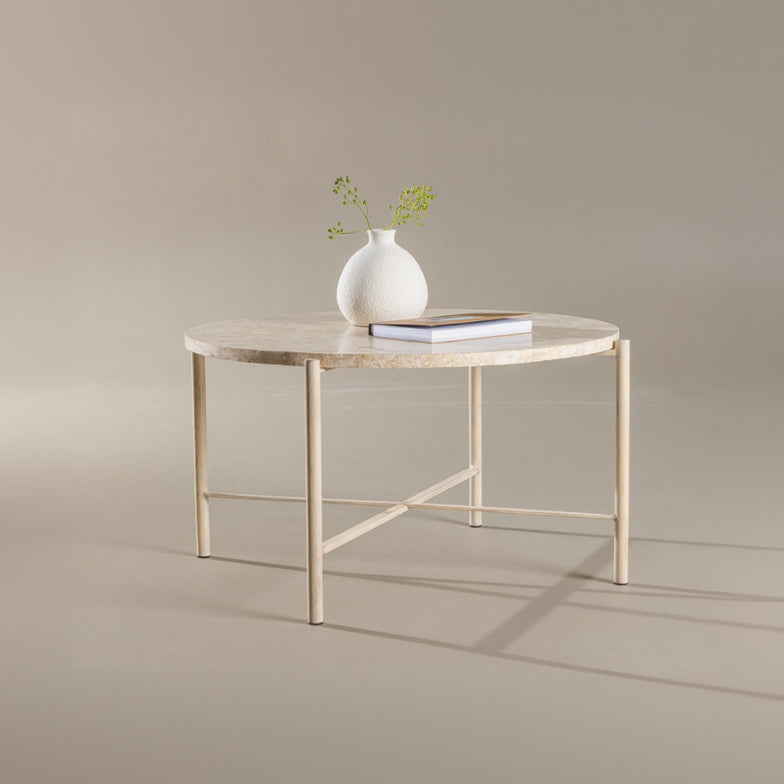 Couchtisch Laya in Farbe von kommodly