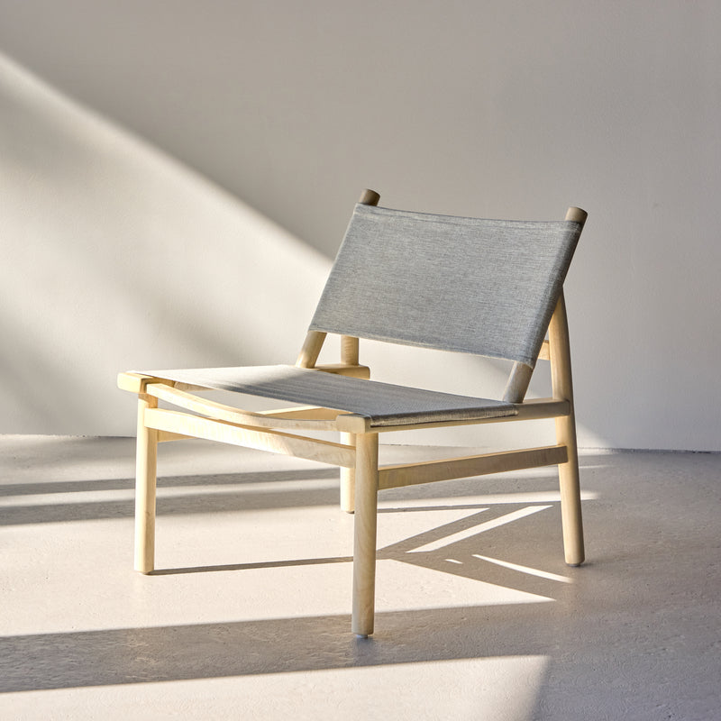 Loungestuhl Mitu in Farbe von kommodly