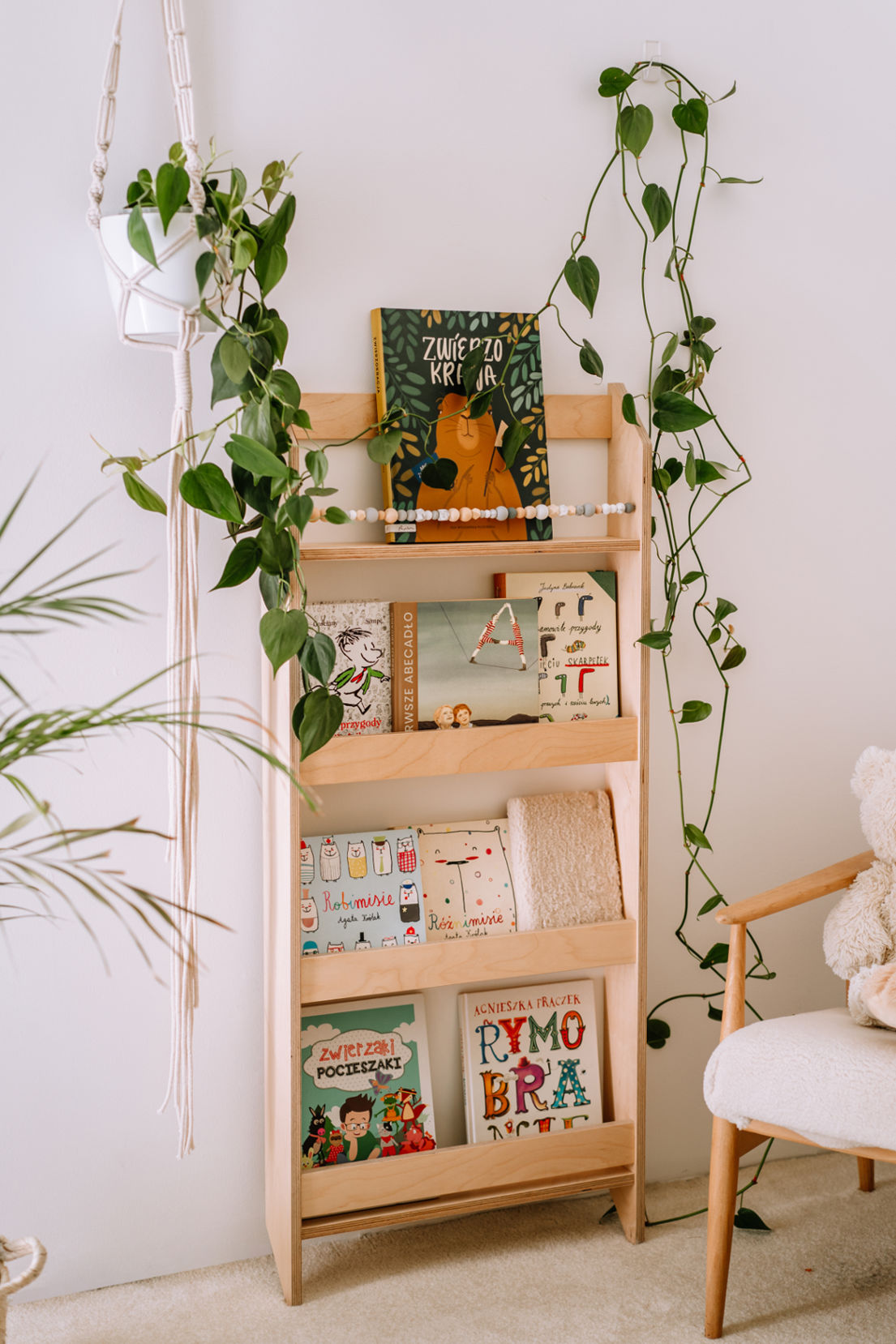 Montessori Kinder Bücherregal Lisa – Bücher auf Augenhöhe